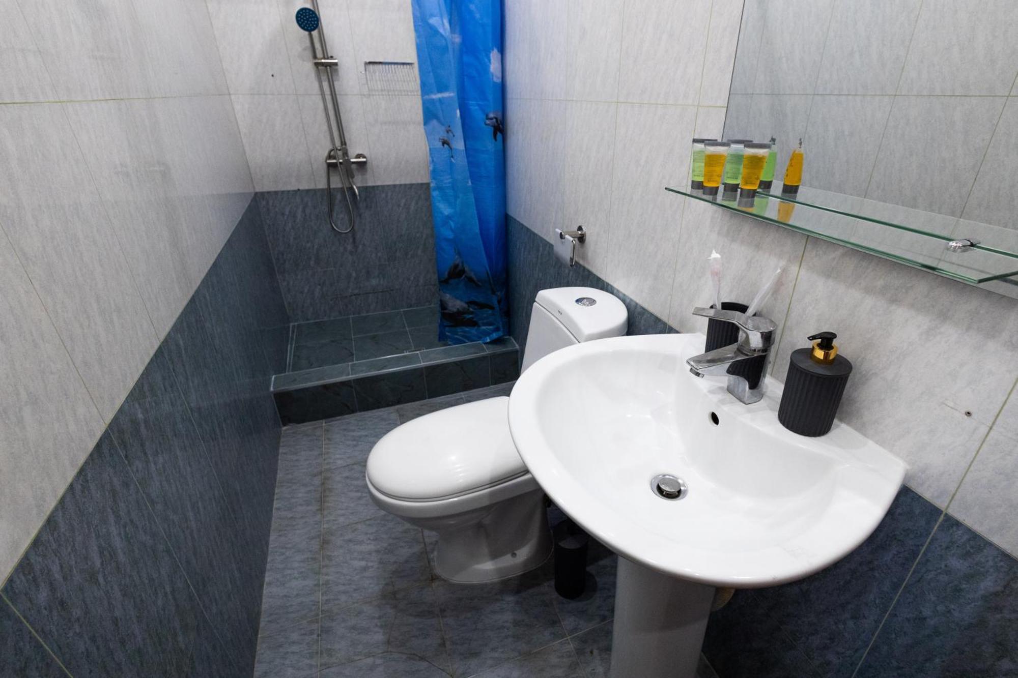 Yan Hotel Yerevan Ngoại thất bức ảnh