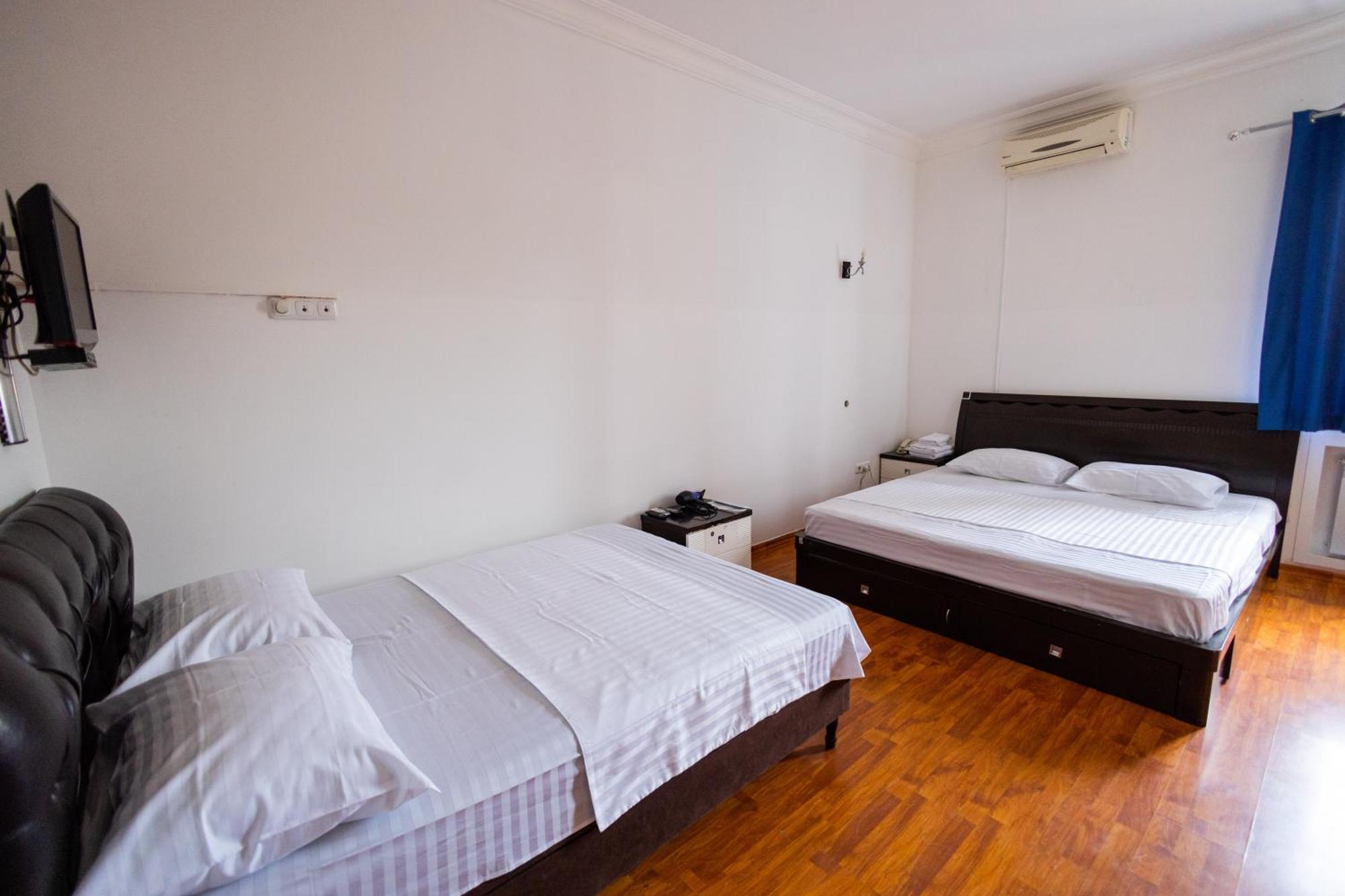 Yan Hotel Yerevan Ngoại thất bức ảnh