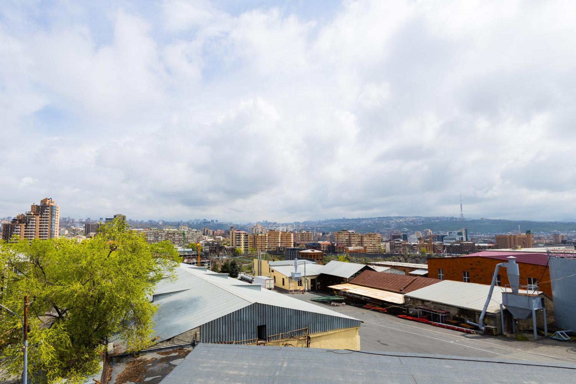 Yan Hotel Yerevan Ngoại thất bức ảnh