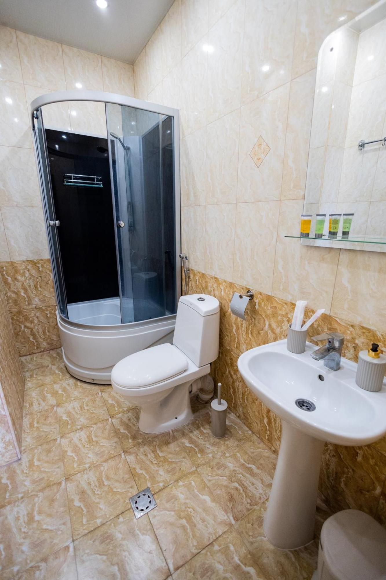 Yan Hotel Yerevan Ngoại thất bức ảnh