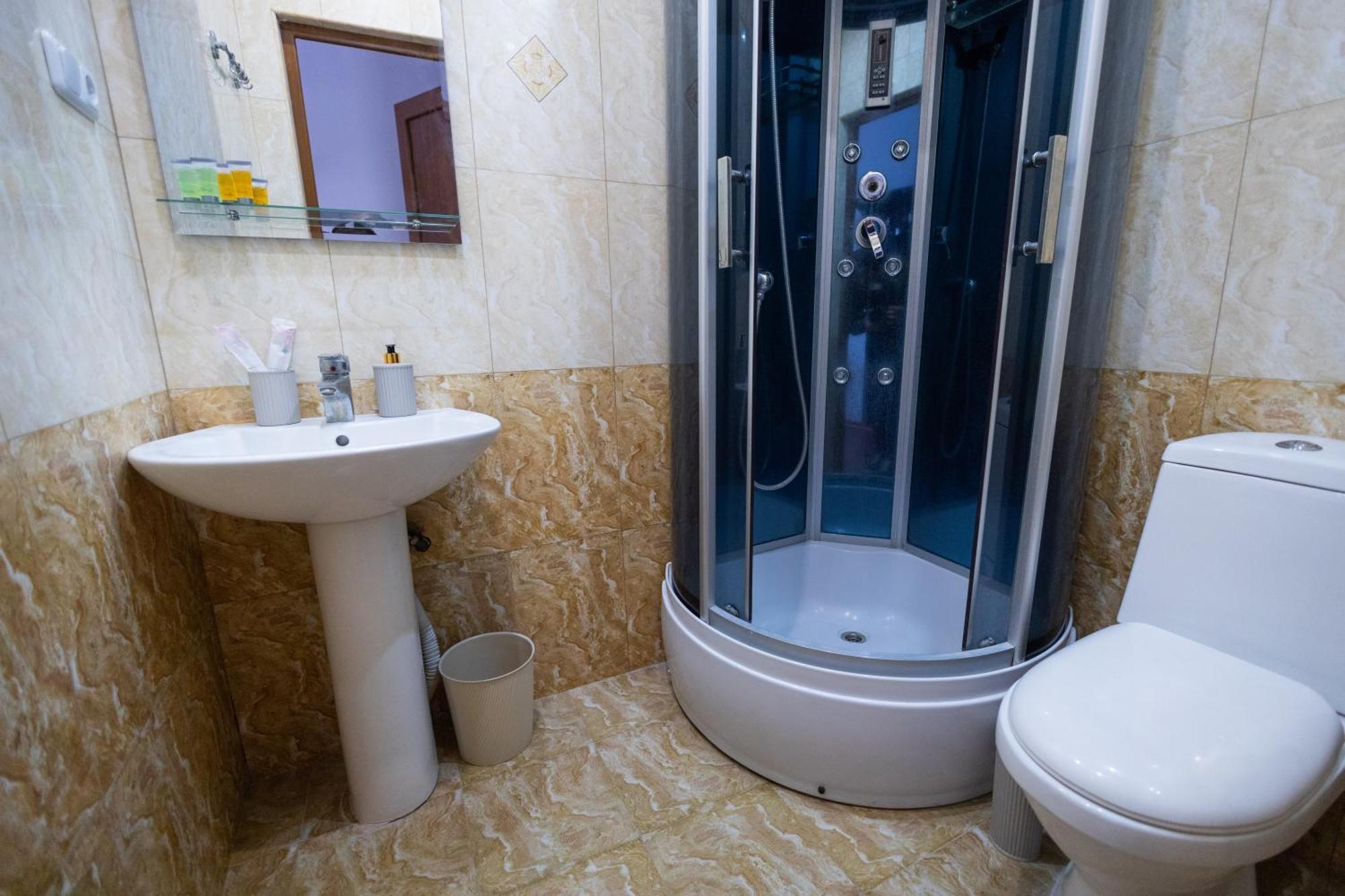 Yan Hotel Yerevan Ngoại thất bức ảnh