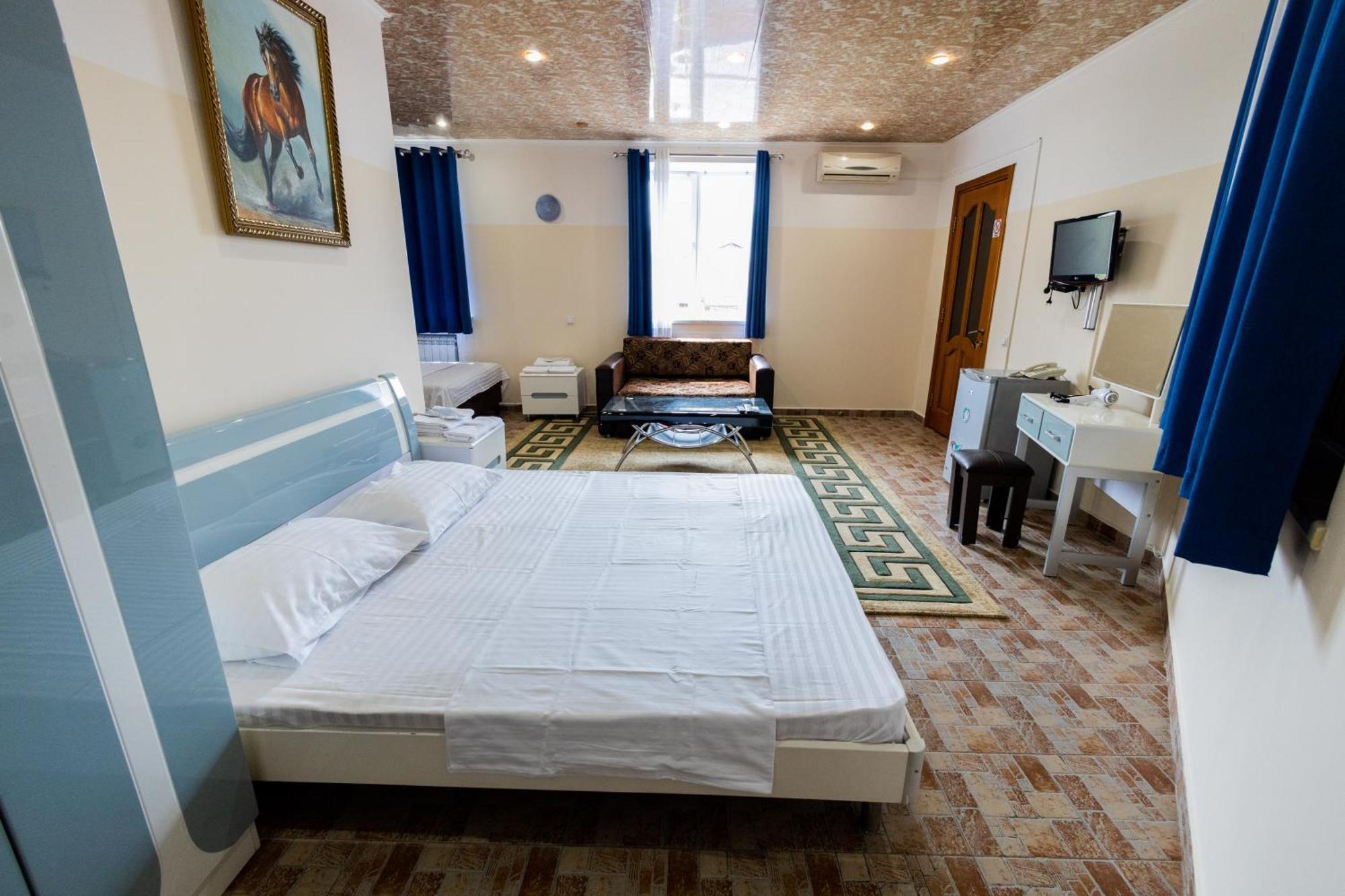 Yan Hotel Yerevan Ngoại thất bức ảnh